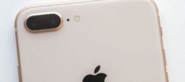 Samsung odkopíroval prvky iPhonu od firmy Apple, potvrdil to Najvyšší súd v USA