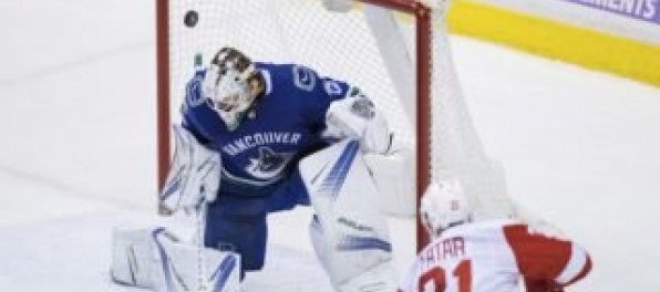 Video: Tatar strelil víťazný gól Detroitu, Chára si pripísal dve asistencie a tri plusové body