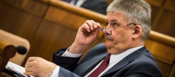 Projekty z ministerstva práce zamestnali vyše 30-tisíc ľudí, Richter chce zdvojnásobiť čísla