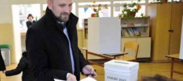 Viskupič sa s odchádzajúcim županom nestretol, Mikuš mu ani nezablahoželal k výsledku volieb