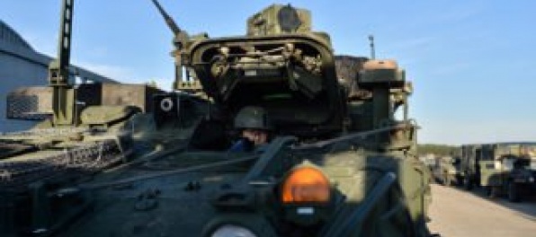 Aktualizované: Ficova vláda o obrnených vozidlách nerozhodla, bod z rokovania vypustili