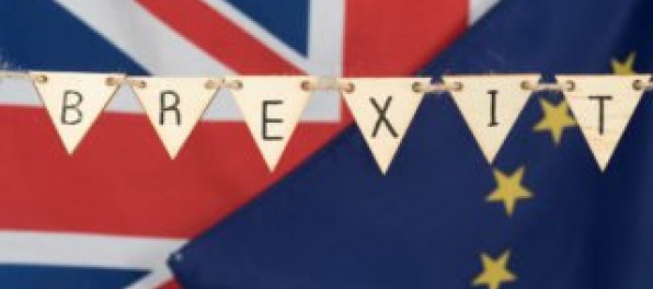 Rokovania o brexite pokračujú, obe strany sa snažia posunúť vpred v kľúčových otázkach