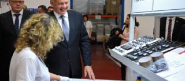 Foto: Prezident Kiska navštívil univerzitu v Prešove a spoločnosť Honeywell