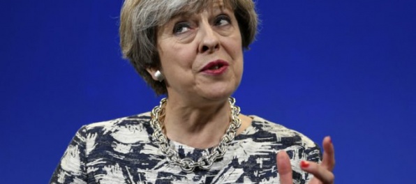 Britská vláda chce zakotviť dátum brexitu v zákone