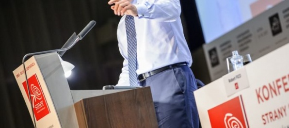 Ani ja, ani strana Smer-SD nebudeme fackovací panáci, povedal Fico