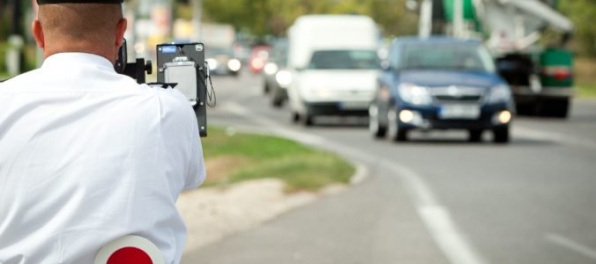 Polícia sa pýta ľudí, na ktorých miestach má merať rýchlosť
