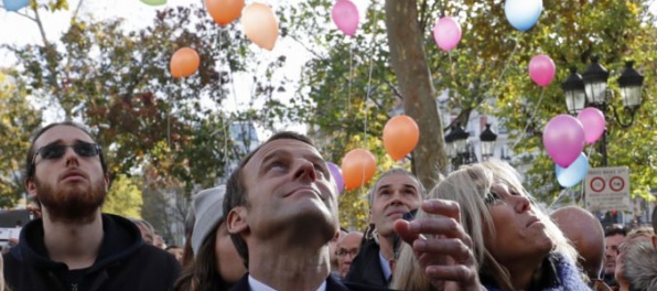 Francúzi si pripomínajú 2. výročie teroristických útokov v Paríži