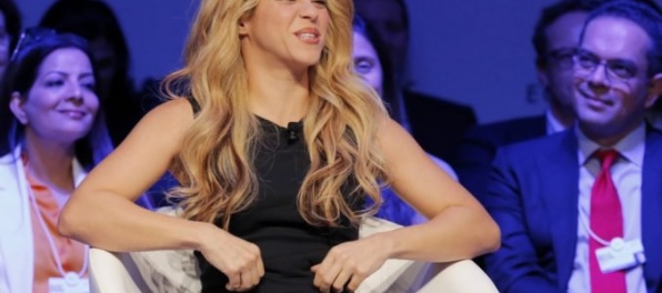 Shakira má problémy s hlasivkami, zrušila všetky aktuálne termíny európskeho turné Shakira má problémy s hlasivkami, zrušila všetky aktuálne termíny európskeho turné