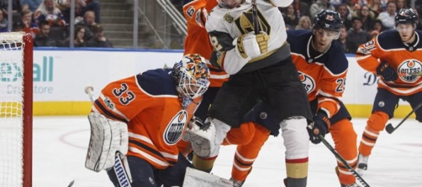 Video: „Olejári“ zničili nováčika NHL, Forsberg strelil svoj 100. gól v základnej časti