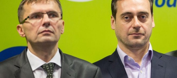 J&T Real Estate Holding a ďalších 29 firiem žalujú poslancov Rajtára a Galka zo SaS