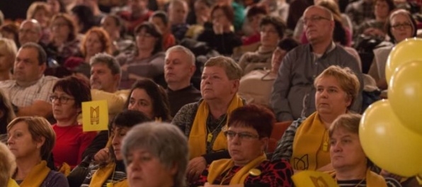 Stovky zamestnancov verejnej správy protestovali za vyššie mzdy, Ficovej vláde poslali výzvu