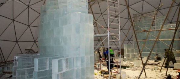 Foto: Na Hrebienku stavajú Tatranský ľadový dóm, použijú viac ako 190 ton ľadu