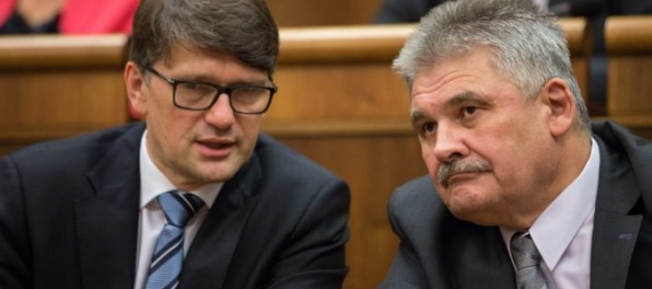 Richter by mal nahradiť Maďariča vo funkcii podpredsedu strany Smer-SD