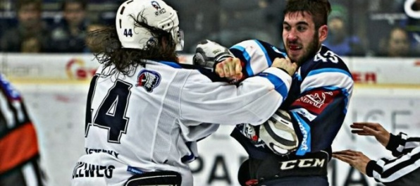 Slovenský obranca Maier sa pobil s Hollwegom, chcel sa zviditeľniť v drese Liberca