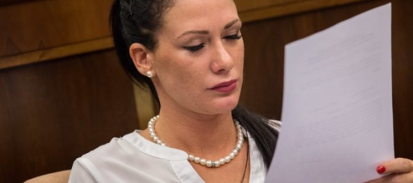 Video: Opoziční poslanci na protest odišli z rokovania zdravotníckeho výboru (aktualizované)