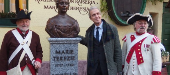 Odhalenie pomníka Márie Terézie v Čechách