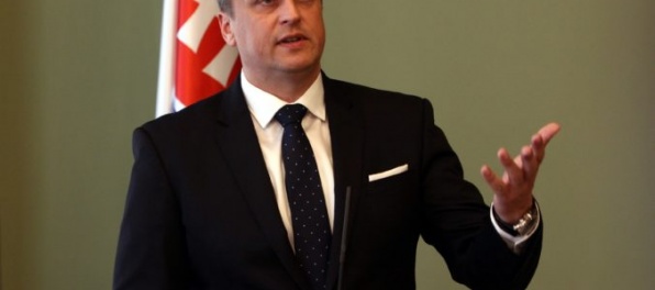 Danko: Treba nájsť spôsob, ako zabrániť zvýšeniu platov poslancov o tisíc eur