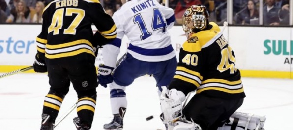 Video: Ottawa ťahá v NHL čiernu sériu, Boston tesne zvíťazil a Chára získal jednu „plusku“