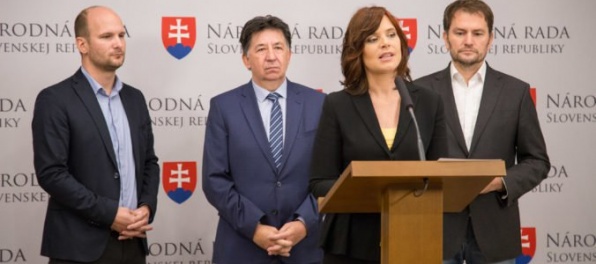 Žiadny poslanec Smeru-SD, SNS alebo Mosta-Híd si podľa hnutia OĽaNO nezaslúži zvýšenie platu