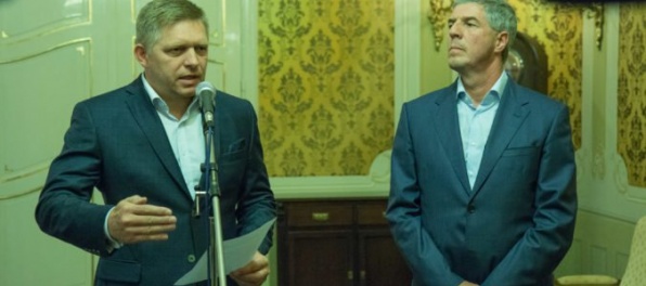 Bugár považuje Ficov postup za neprípustný, Most-Híd zmrazovanie platov nepodporí