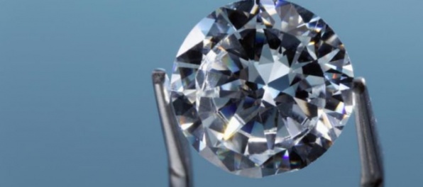 V New Yorku vydražili 709-karátový diamant, výťažok by mal pomôcť projektom v Sierra Leone