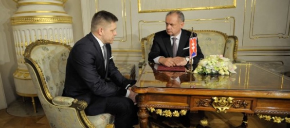 Fico poslal Kiskovi list s pohľadávkou, žiada ho zaplatiť 990-tisíc eur za lety špeciálom
