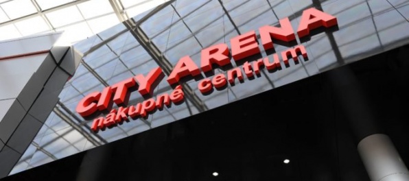 Primátor Trnavy žiada od Poórových firiem pozemky, na ktorých stojí City Arena