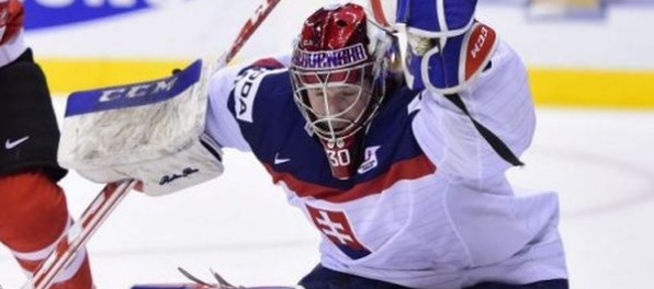 Slovenskí hokejisti sa pripravujú na majstrovstvá sveta juniorov, v defenzíve sú menšie problémy