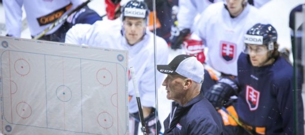 Aktualizované: Kouč Ramsay urobil pred turnajom v Hamare niekoľko zmien v kádri, použil aj hráčov Tipsport ligy