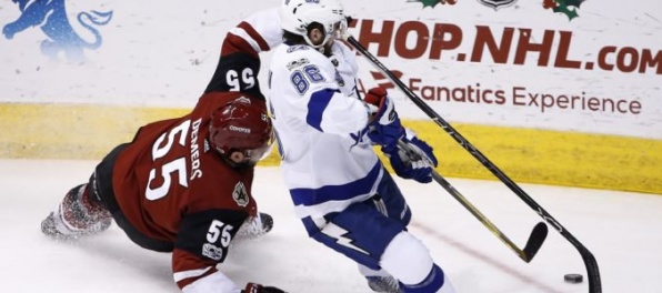 Video: „Blesky“ si upevnili líderské postavenie v NHL, Chára bol najvyťaženejším hráčom Bostonu a Pánik nehral