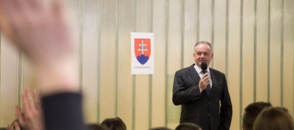 Prezident Kiska diskutoval s košickými študentmi a županom Trnkom o korupcii aj ústavných sudcoch