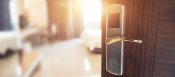 Každý šiesty Európan si objednáva ubytovanie od súkromných osôb online, Slováci sú pod priemerom