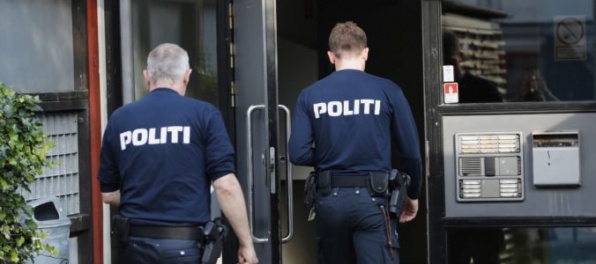 Polícia zatkla muža, ktorý chcel v Kodani útočiť nožmi a výbušninami