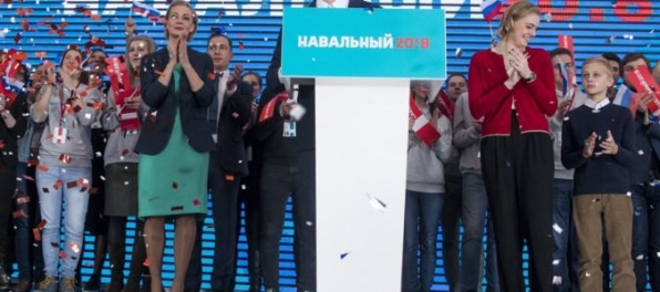 Tisíce ľudí podporili Navaľného ako kandidáta za ruského prezidenta