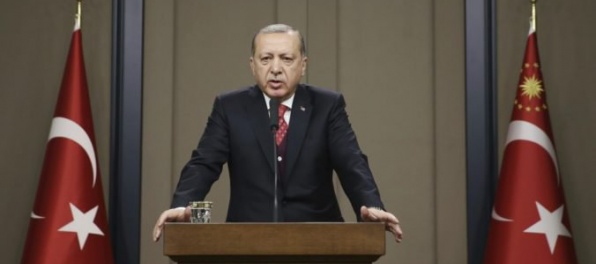 Prezident Erdogan v Turecku zavádza komandá smrti, obáva sa opozícia