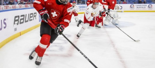 Video: Švajčiari na MS v hokeji do 20 rokov otočili zápas z 1:2 na 3:2 a získali dôležité body