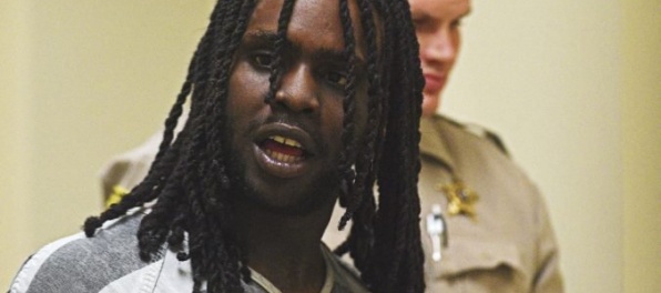 Na amerického rappera Chief Keefa vydali zatykač