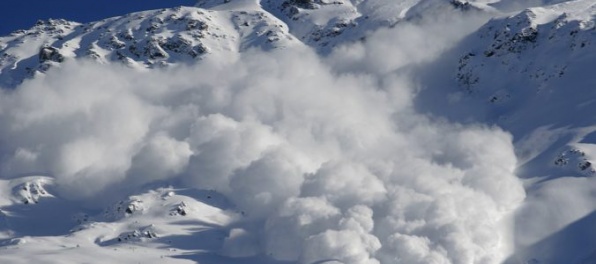 Snowboardista jazdil v Grécku na zatvorenej zjazdovke, zabila ho lavína