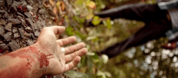 Z vraždy pri Medzeve obvinili dvoch mužov, neznámu osobu zabili údermi do hlavy