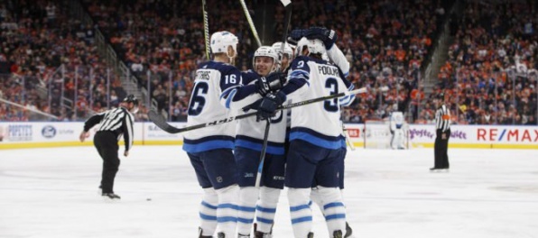 Video: Daňo skóroval v prvom zápase od októbra, Tatar asistoval a Halák nedochytal