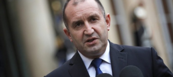 Bulharský prezident Radev vetoval protikorupčný zákon