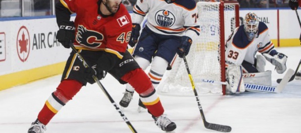 Marek Hrivík smeruje z farmy do NHL, vedenie Calgary Flames ho povolalo do prvého tímu