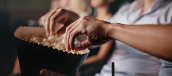 Patriotizmu v indických kinách je koniec, pred projekciami už nemusia hrať štátnu hymnu