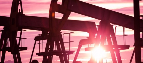 Ľahká americká ropa stúpla o 50 centov, zvýšili sa ceny vykurovacieho oleja aj benzínu