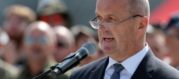 Rok 2017 bol podľa ministra Gajdoša úspešný, chválil projekt modernizácie vojenskej techniky