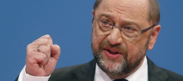 Schulz chce rokovať s Merkelovou o koalícii, jej vznik je však stále otázny