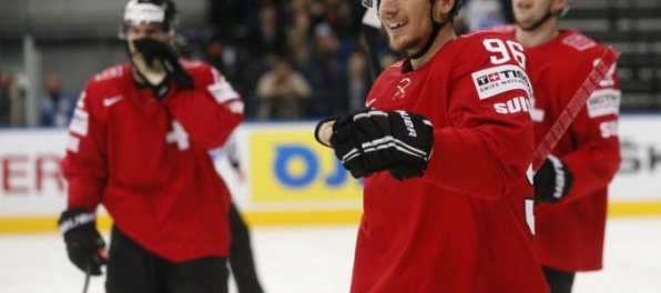 Švajčiari do Pjongčangu výlučne s hráčmi z NLA, prekvapením je absencia Brunnera