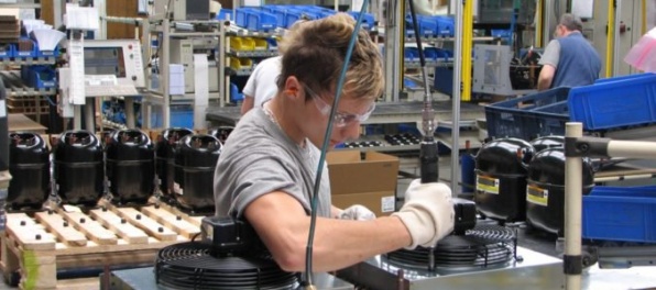 Navýšenie miezd zamestnancov je nadštandardné, vraví riaditeľ firmy Embraco v Spišskej Novej Vsi