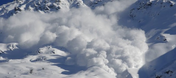Horskí záchranári varujú pred zvýšeným lavínovým nebezpečenstvom vo všetkých pohoriach