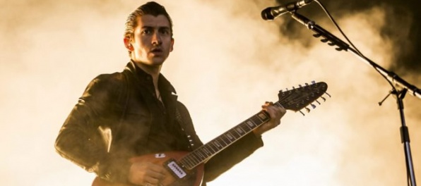 Arctic Monkeys plánujú vydať album a vystúpiť na festivaloch Sziget aj Open’er